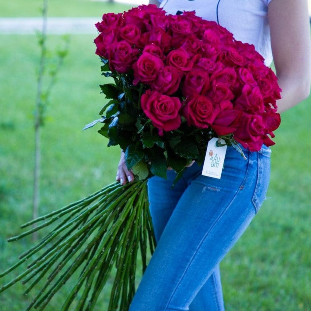 Розы «Fana» темно-розовый 45 шт