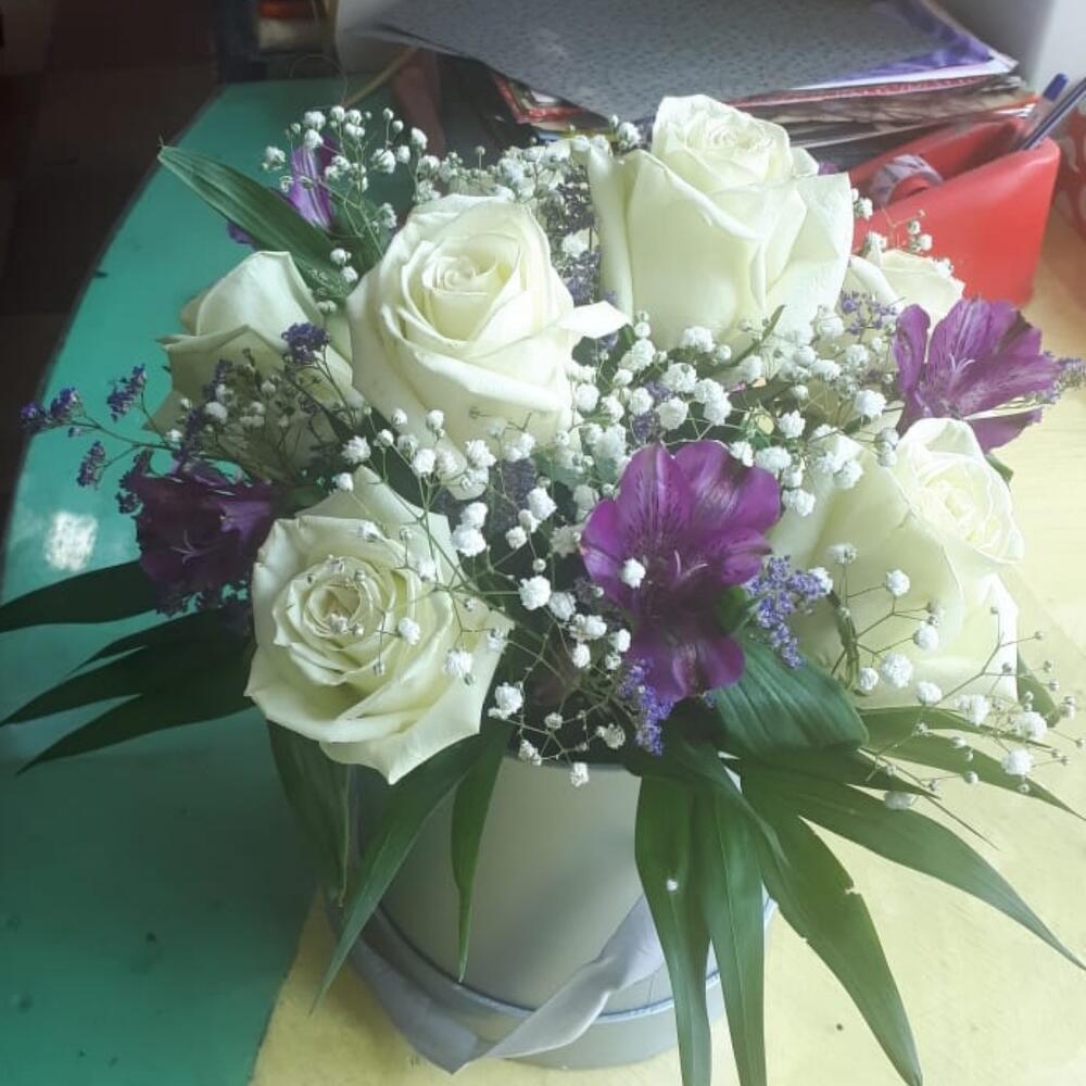 Цветы в коробке