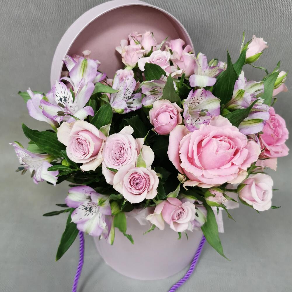 Коробка с кустовой розой